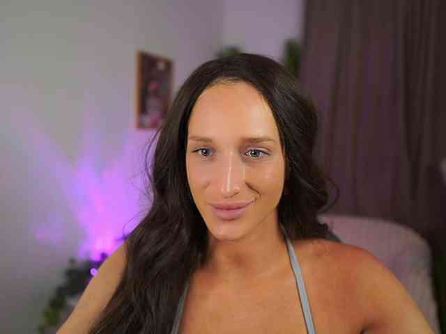 NicoletteShea01 webcam