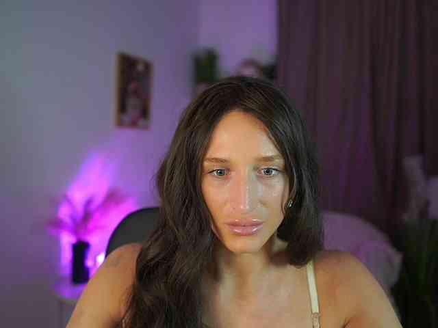 NicoletteShea01 webcam