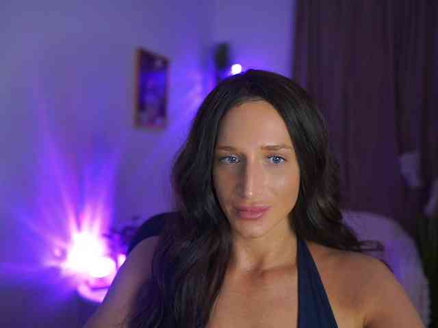 NicoletteShea01 webcam