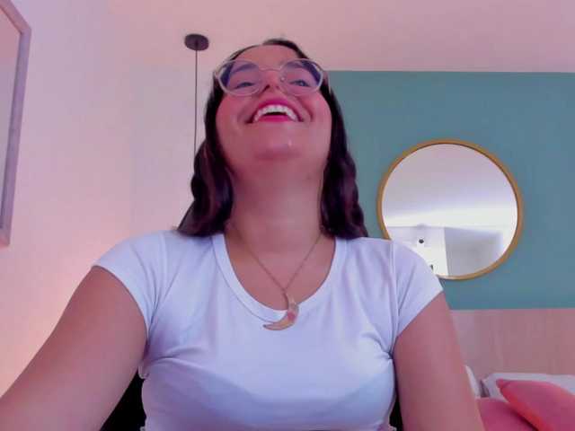 lucy-blue28 live cam on BongaCams