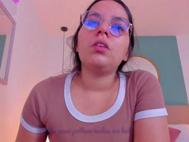lucy-blue28 live cam on BongaCams
