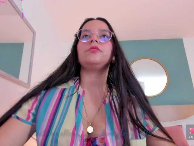 lucy-blue28 live cam on BongaCams