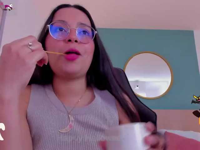 lucy-blue28 live cam on BongaCams