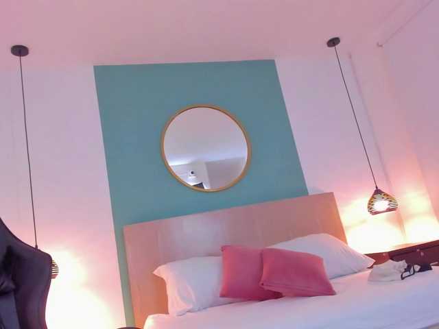 lucy-blue28 live cam on BongaCams