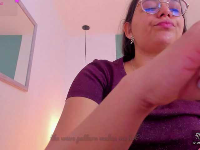 lucy-blue28 live cam on BongaCams