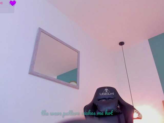 lucy-blue28 live cam on BongaCams
