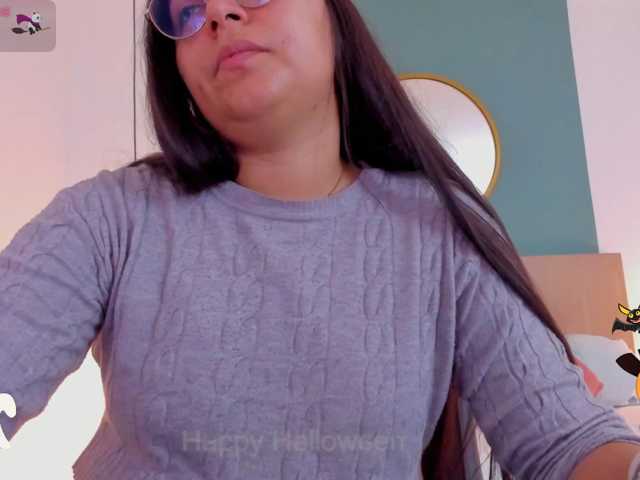 lucy-blue28 live cam on BongaCams
