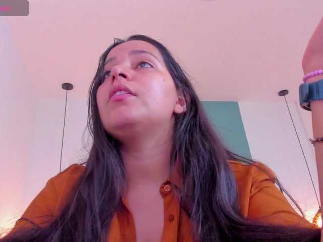lucy-blue28 live cam on BongaCams