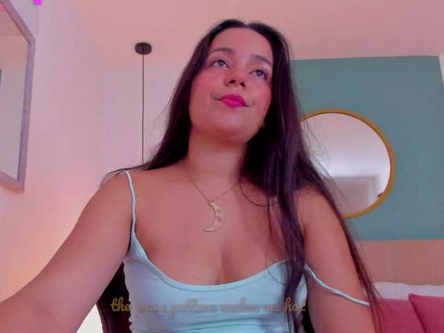 lucy-blue28 live cam preview