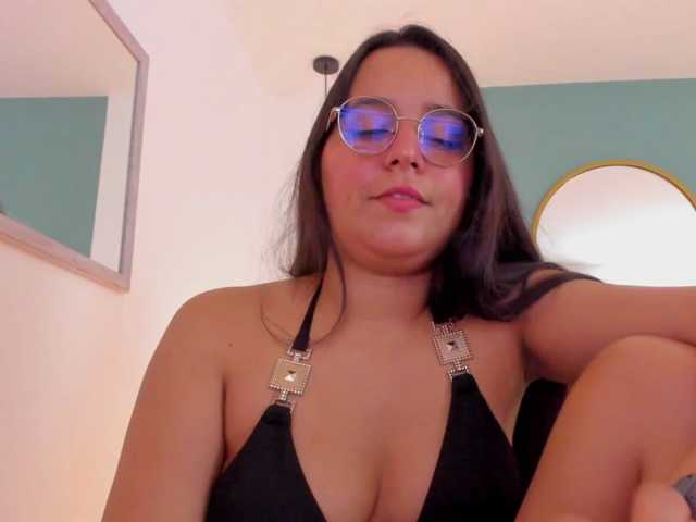 lucy-blue28 live cam on BongaCams