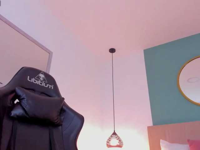 lucy-blue28, en vivo ahora en BongaCams