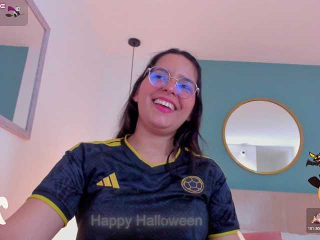 lucy-blue28 live cam on BongaCams