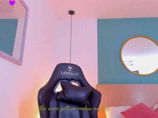 lucy-blue28 webcam