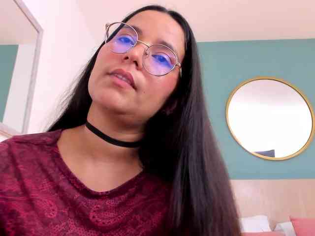 lucy-blue28 webcam