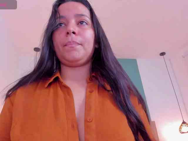 lucy-blue28 webcam