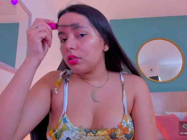 lucy-blue28 webcam