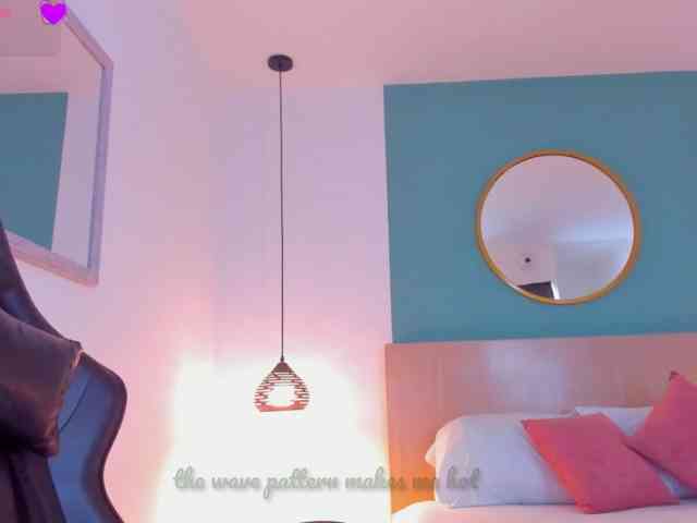 lucy-blue28 webcam