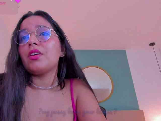 lucy-blue28 webcam