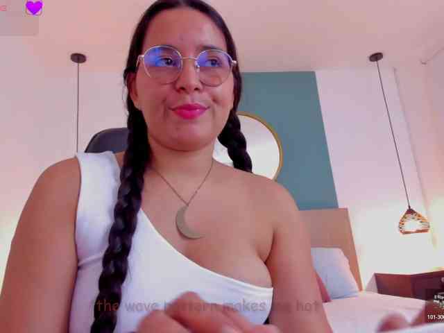 lucy-blue28 webcam