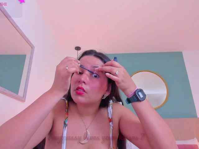 lucy-blue28 webcam
