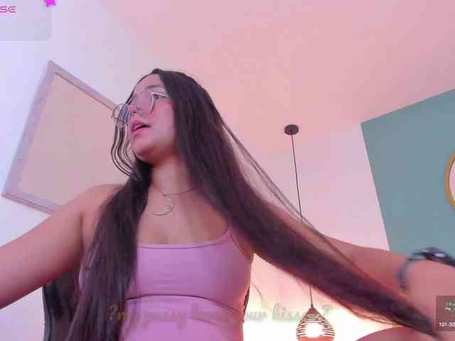 lucy-blue28 webcam