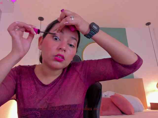 lucy-blue28 webcam