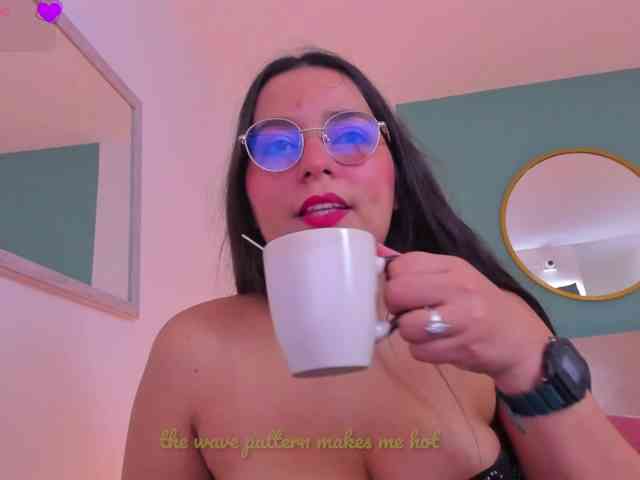 lucy-blue28 webcam