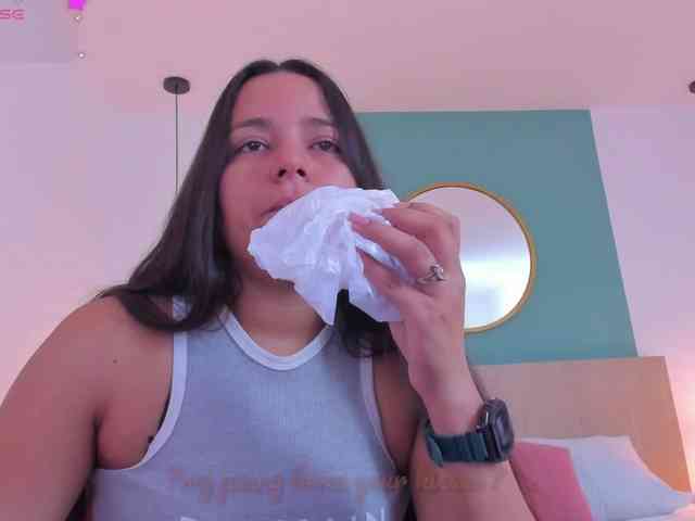 lucy-blue28 webcam