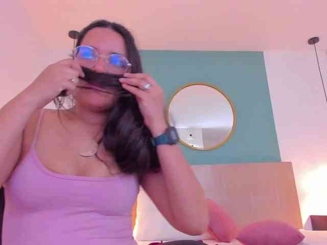 lucy-blue28 webcam