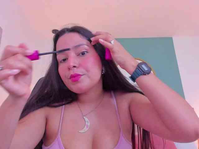 lucy-blue28 webcam