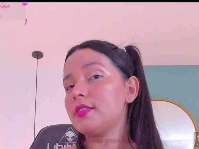 lucy-blue28 webcam