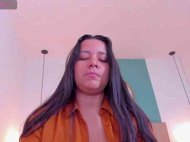 lucy-blue28 webcam