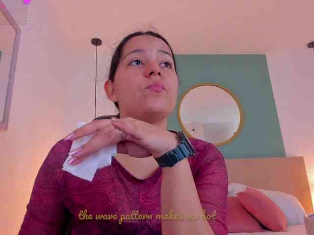 lucy-blue28 webcam