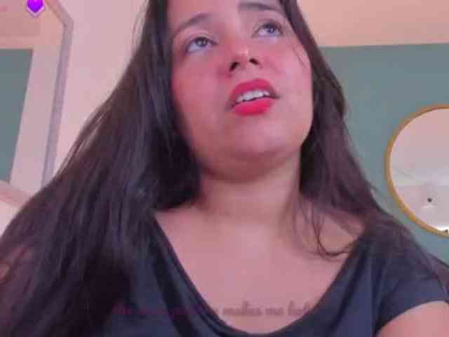 lucy-blue28 webcam