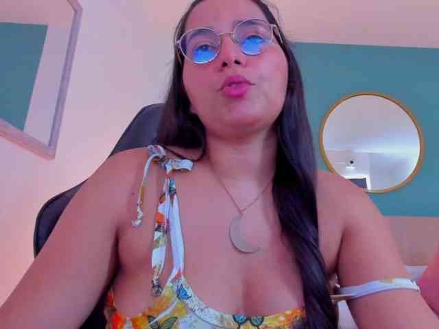 lucy-blue28