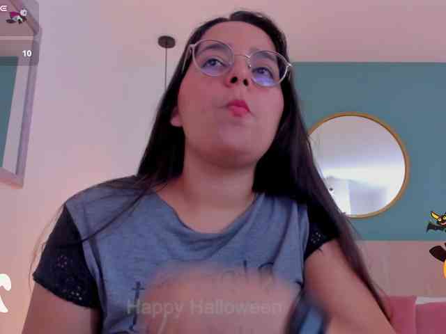 lucy-blue28 webcam