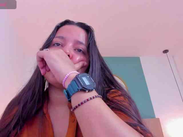 lucy-blue28 webcam