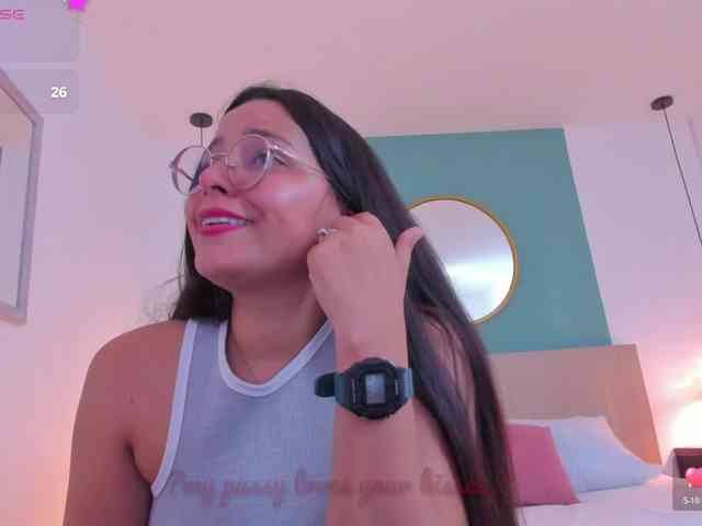 lucy-blue28 webcam