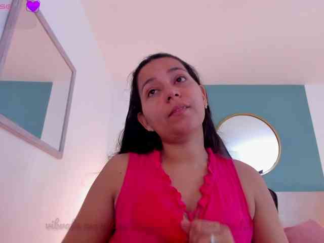 lucy-blue28 webcam