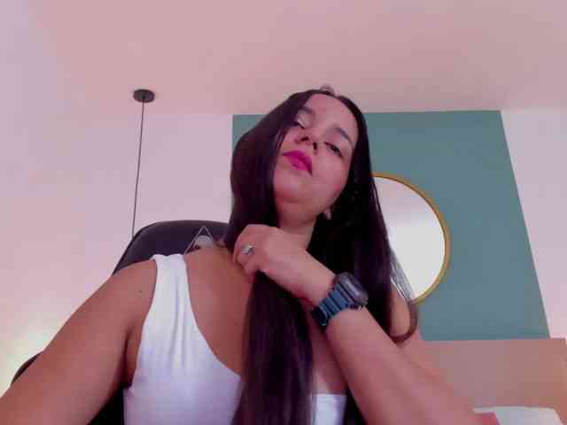 lucy-blue28 webcam