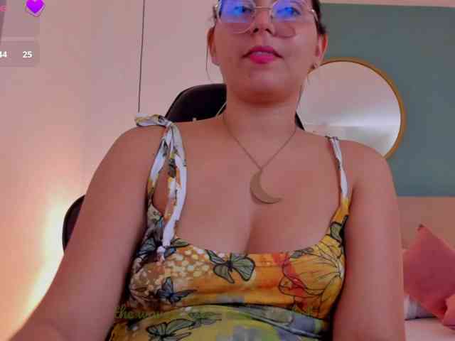 lucy-blue28 webcam