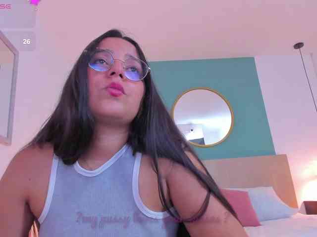 lucy-blue28 webcam