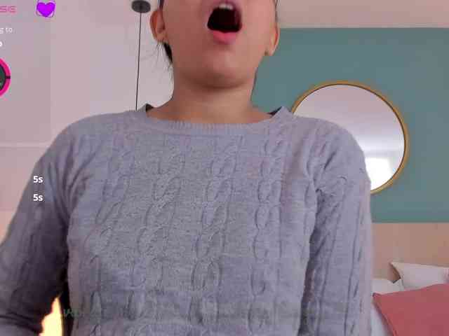 lucy-blue28 webcam