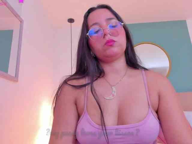 lucy-blue28 webcam