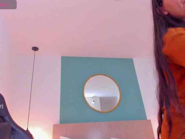 lucy-blue28 webcam