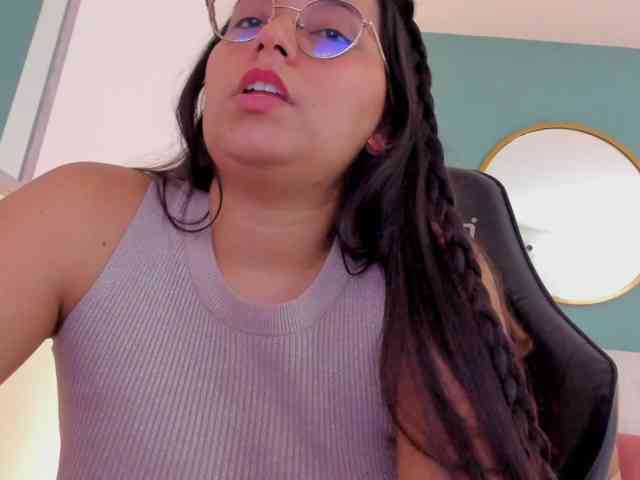 lucy-blue28