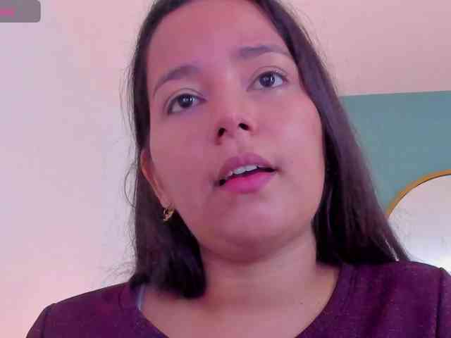 lucy-blue28 webcam