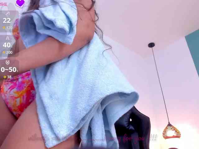 lucy-blue28 webcam