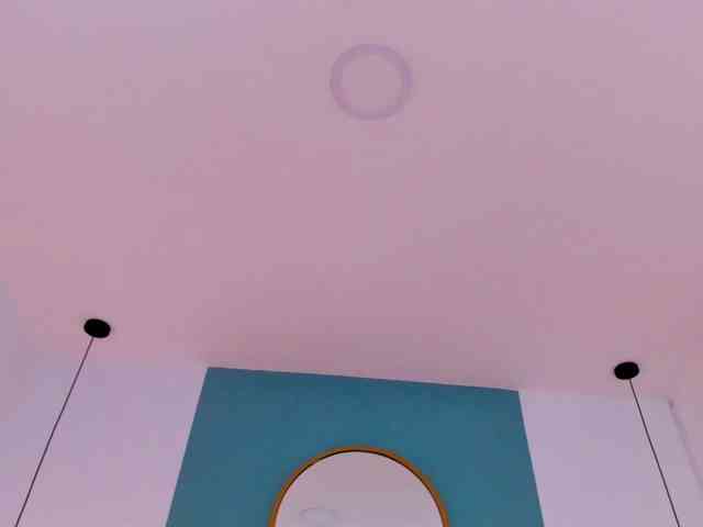 lucy-blue28 webcam