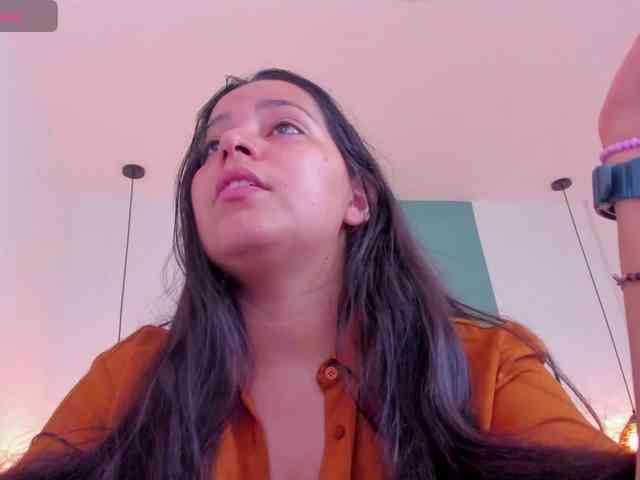 lucy-blue28 webcam